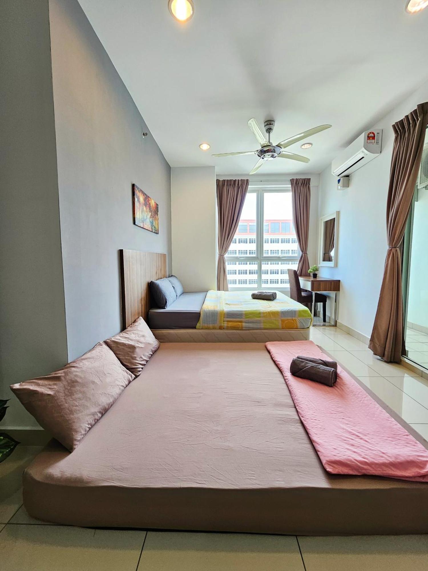 Mansion One By Sky Hive Apartamento George Town Exterior foto
